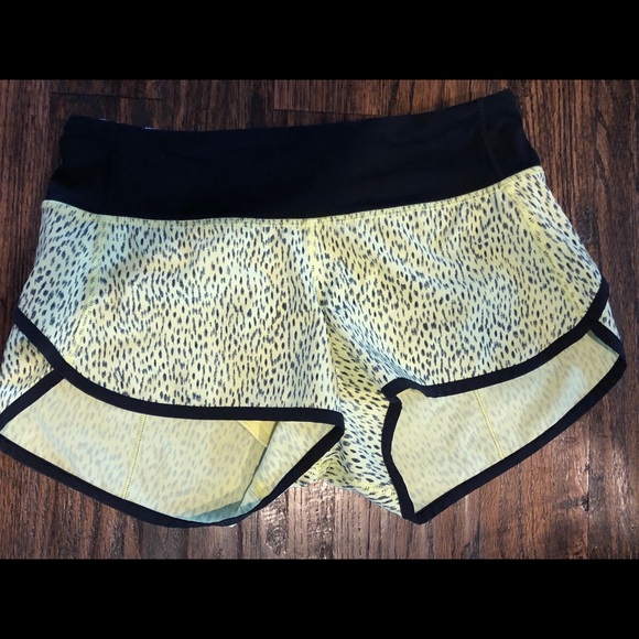 lululemon athletica Pants - Lululemon Speed Up Shorts, size 2
